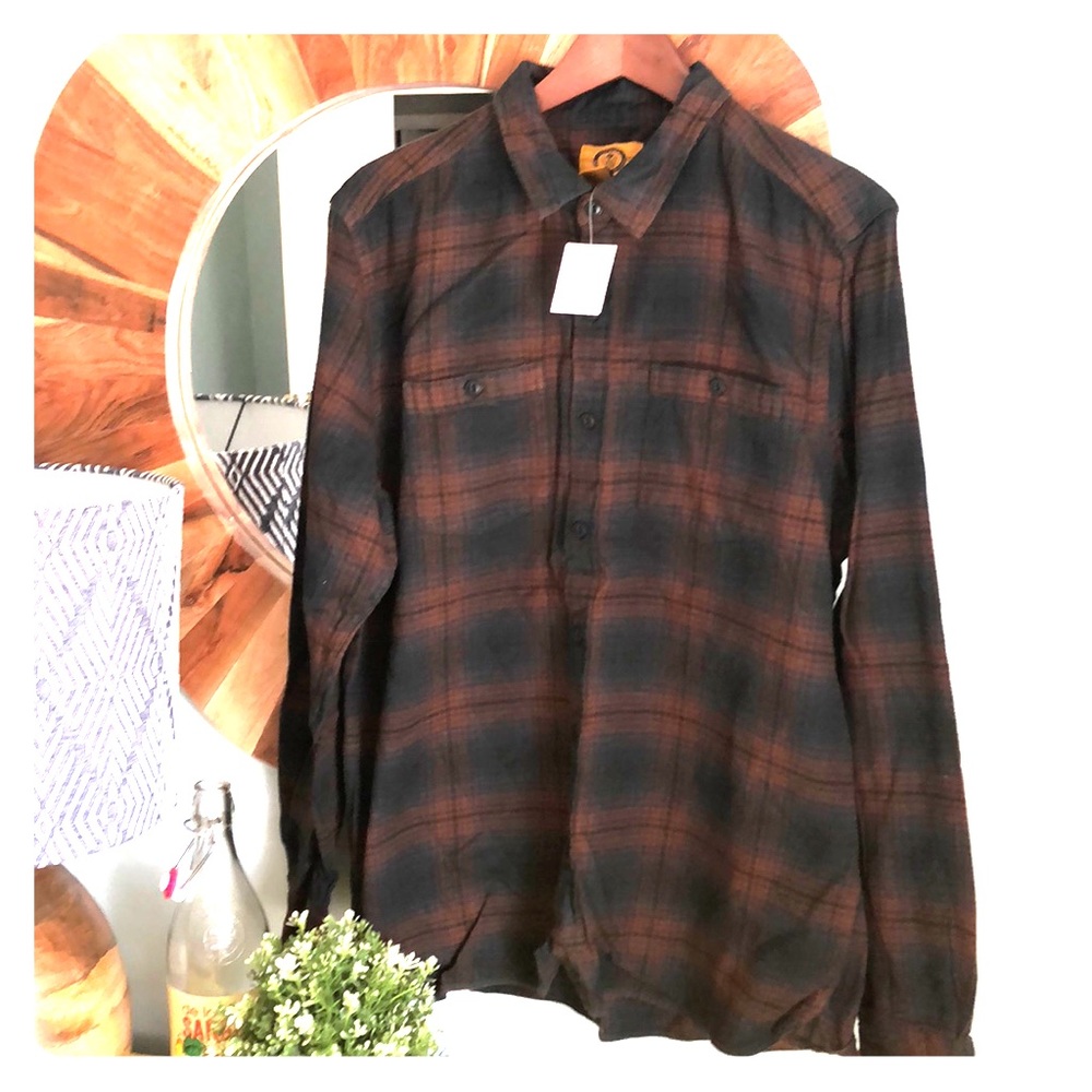 **NWT**Urban Outfitters Men’s Flannel Shirt
